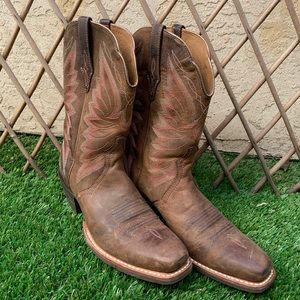 Ariat brown cowboy boots
